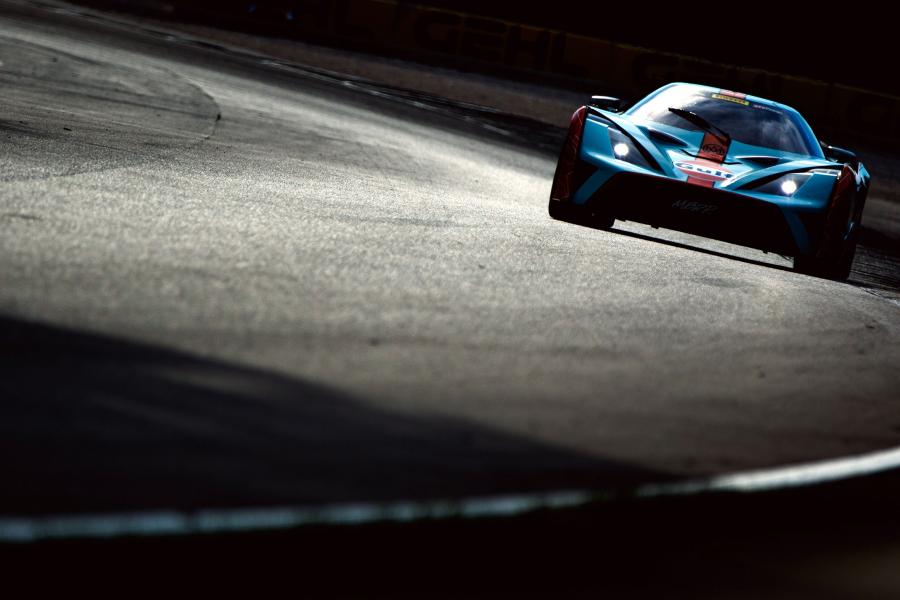  KTM X-Bow GT4 Race Car 2015 года  (фото 2 из 18)